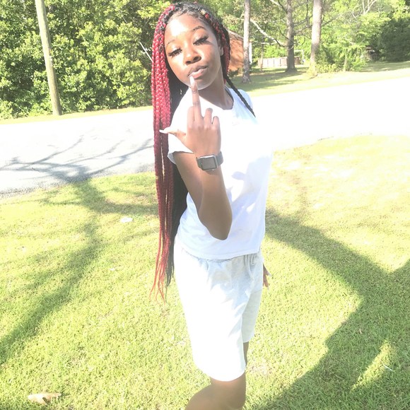 Meet your Posher, Jakayla - Picture 1 of 1